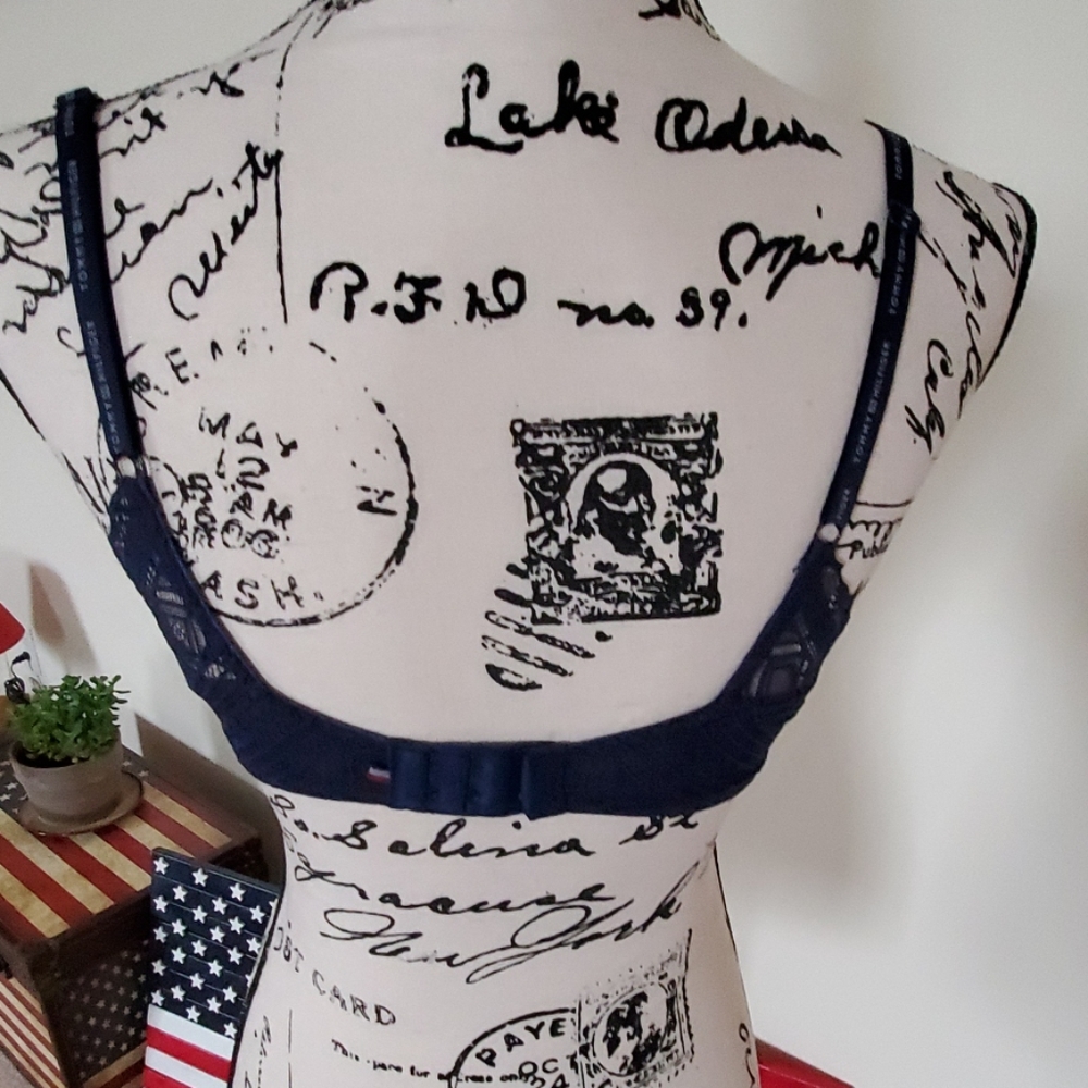 Bra - Picture 2 of 5